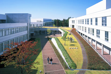 北海道薬科大学　薬学部